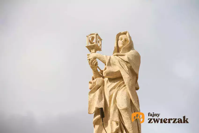 Pomnik świętej Klary z Asyżu