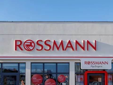 Promocja na perfumy Prady w Rossmannie
