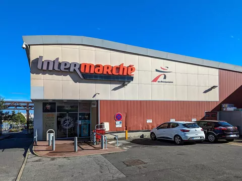 Promocja na czekolady Lindt w Intermarche