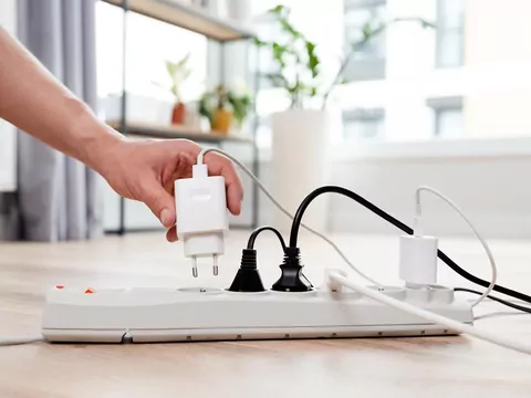 Jak zabezpieczyć kable przed pupilem?