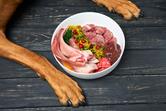 Jak gotować mięso dla psa? - zasady zdrowej diety “domowej”